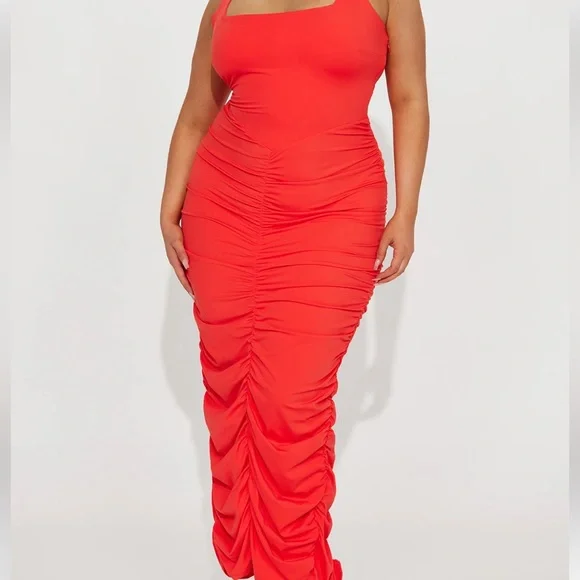 Plus Size Ruched Maxi Dress in Red Size: 1x Plus Size Ruched Maxi Dress in Red Size: 1x